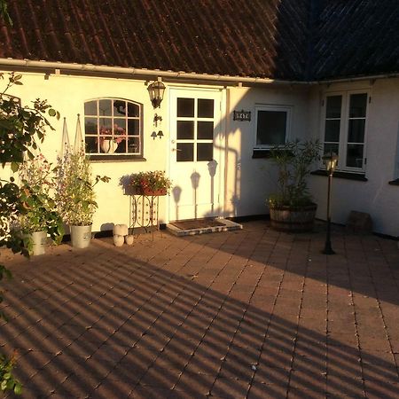 Bed And Breakfast - Stakdelen 47 Allerup Luaran gambar